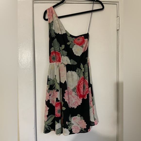 Alice & Olivia Floral One shoulder silk mini dress Size Small - Picture 3 of 9